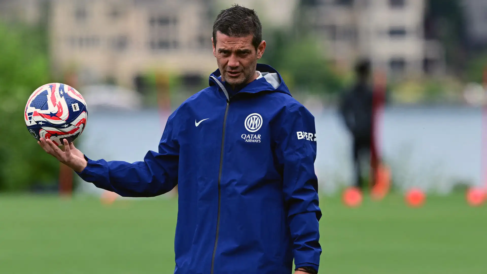 Cristian Chivu allenatore dell’Inter: Borja Valero lo elogia come uomo giusto per la panchina nerazzurra