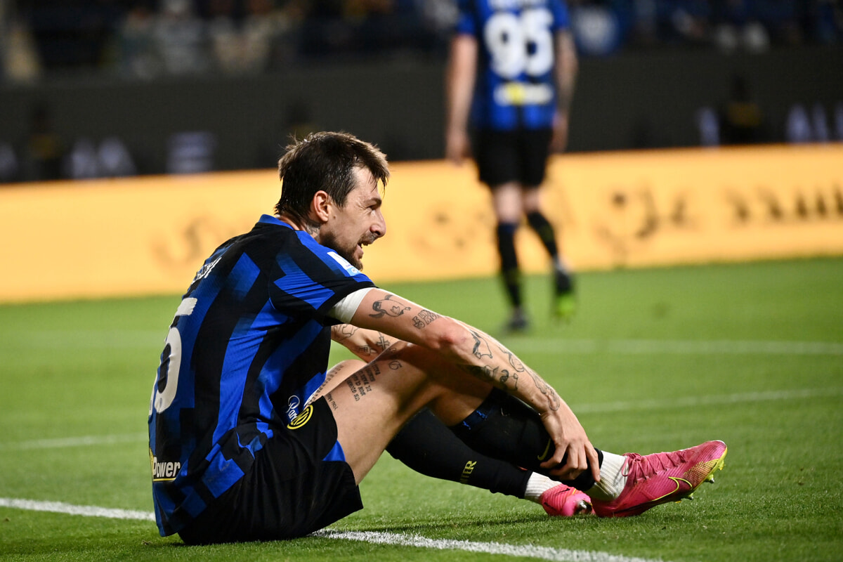 Francesco Acerbi con la maglia dell'Inter