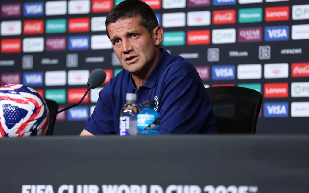 Chivu in conferenza stampa