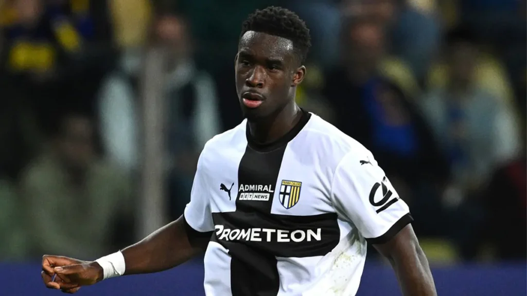 Mandela Keita con la maglia del Parma