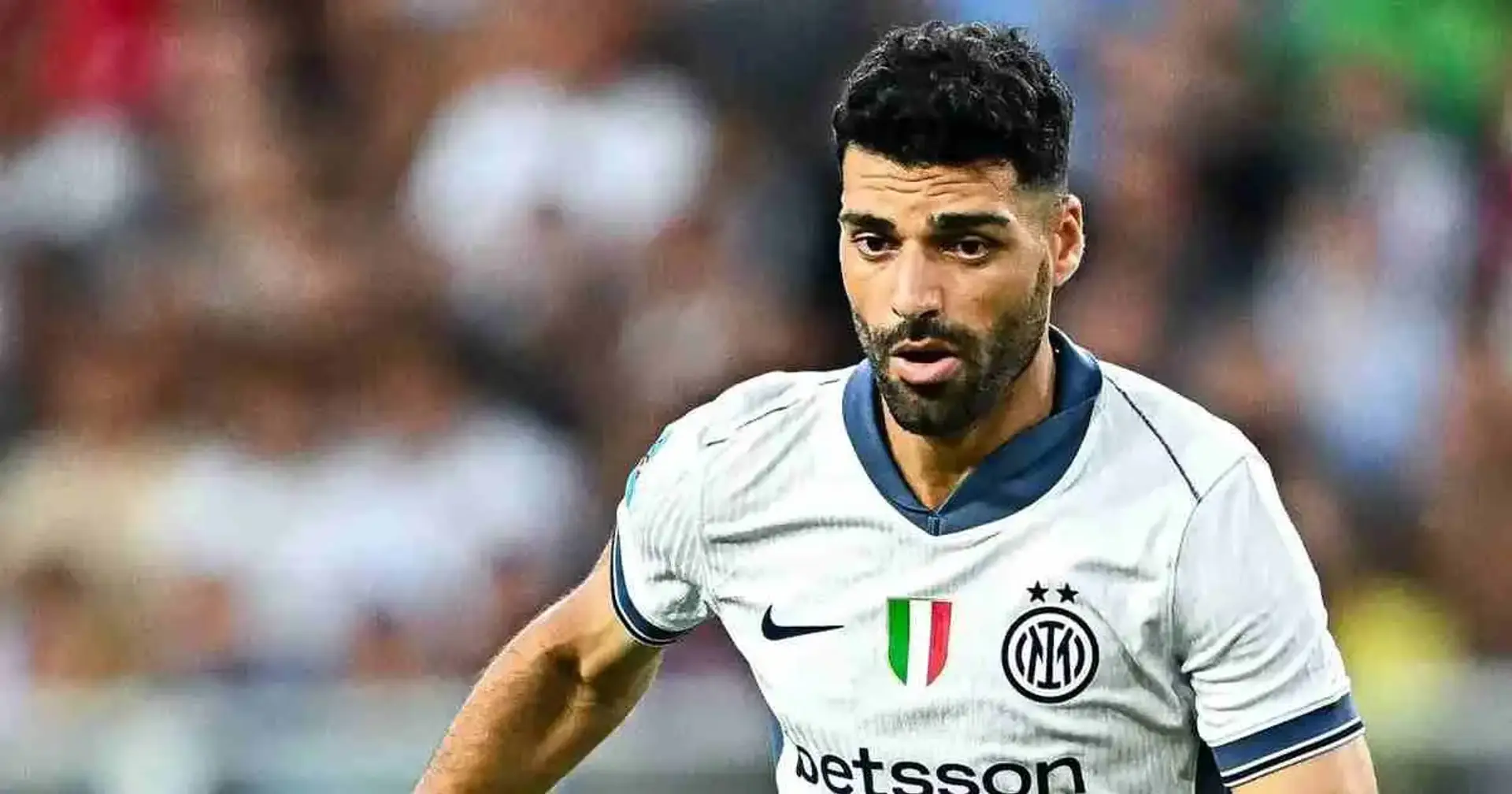 Mehdi Taremi con la maglia dell'Inter