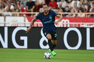 Calhanoglu con la maglia dell'Inter