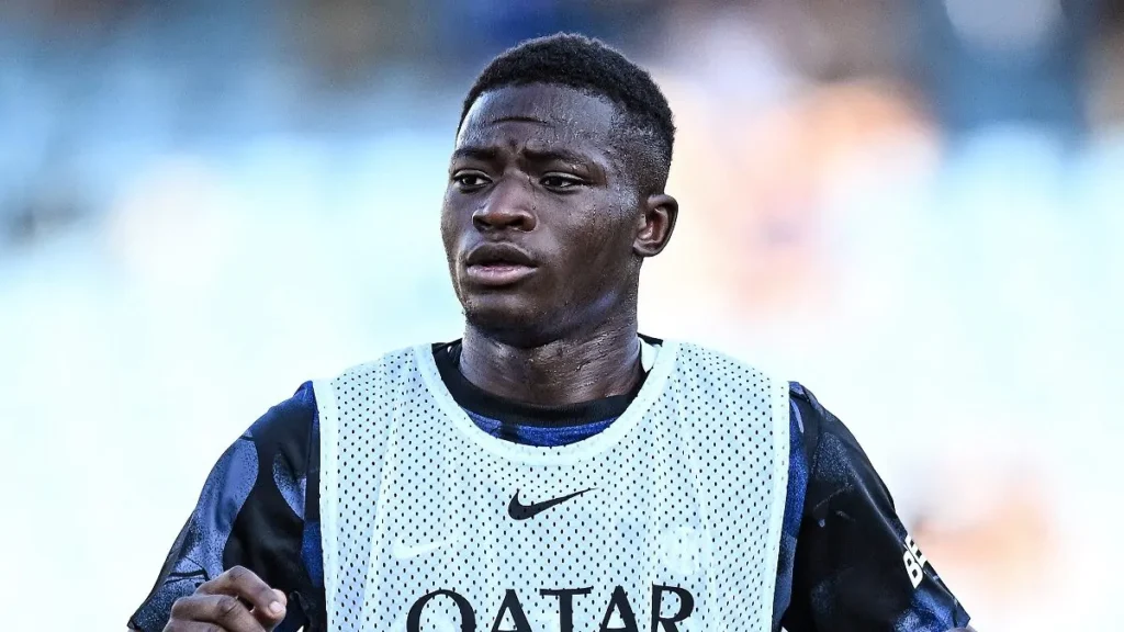 Kamate con la maglia dell'Inter