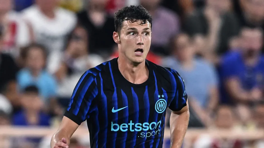 Benjamin Pavard con la maglia dell'Inter