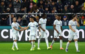 Giocatori dell’Inter festeggiano un gol contro l’Union Saint-Gilloise nella vittoria 4-0 di Champions League.