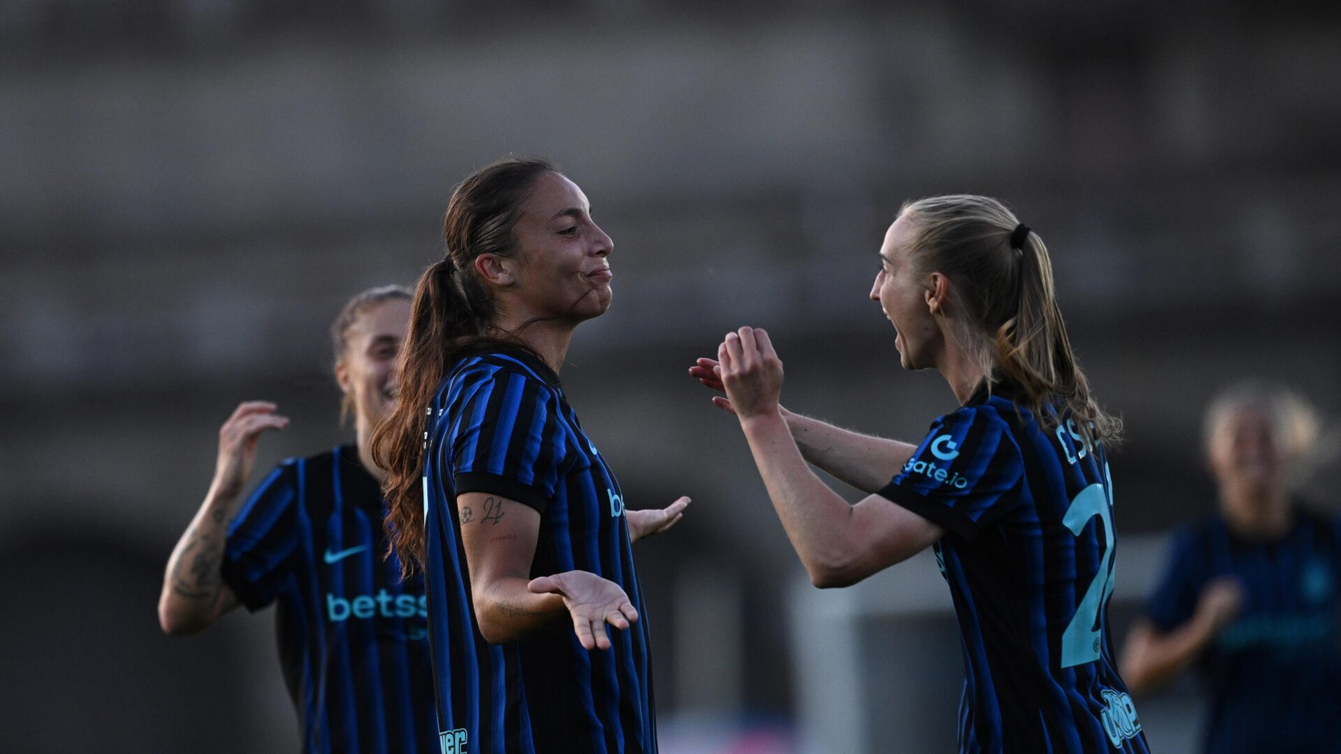 Bugeja e Csiszar, Inter Women