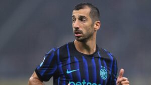 Mkhitaryan con la maglia dell'Inter