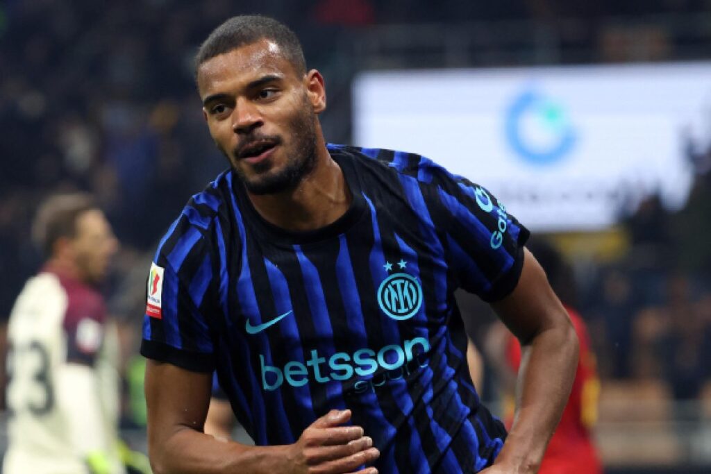 Andy Diouf con la maglia dell'Inter