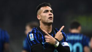 Lautaro Martinez con la maglia dell'Inter