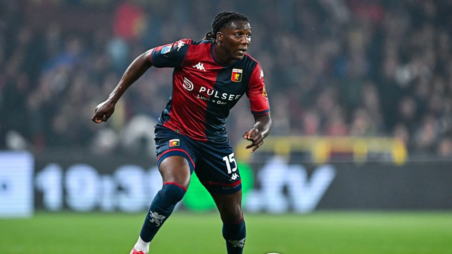 Brooke Norton-Cuffy con la maglia del Genoa