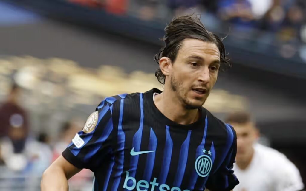 Matteo Darmian con la maglia dell'Inter