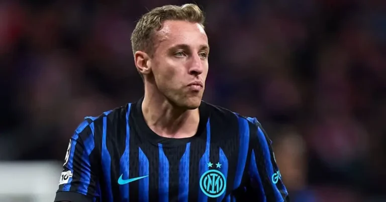 Davide Frattesi con la maglia dell'Inter