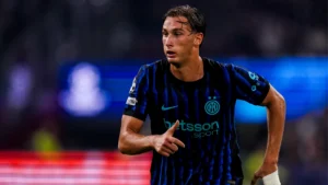 Pio Esposito con la maglia dell'Inter